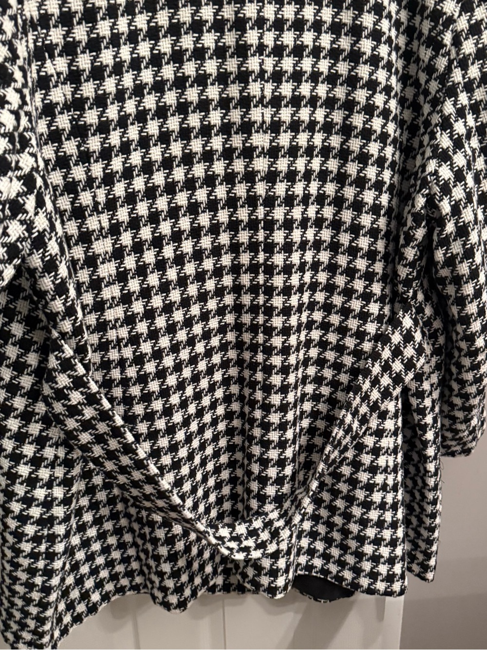 Ashley Stewart Black & White Houndstooth Double-Breasted full length coat. - Picture 6 of 6